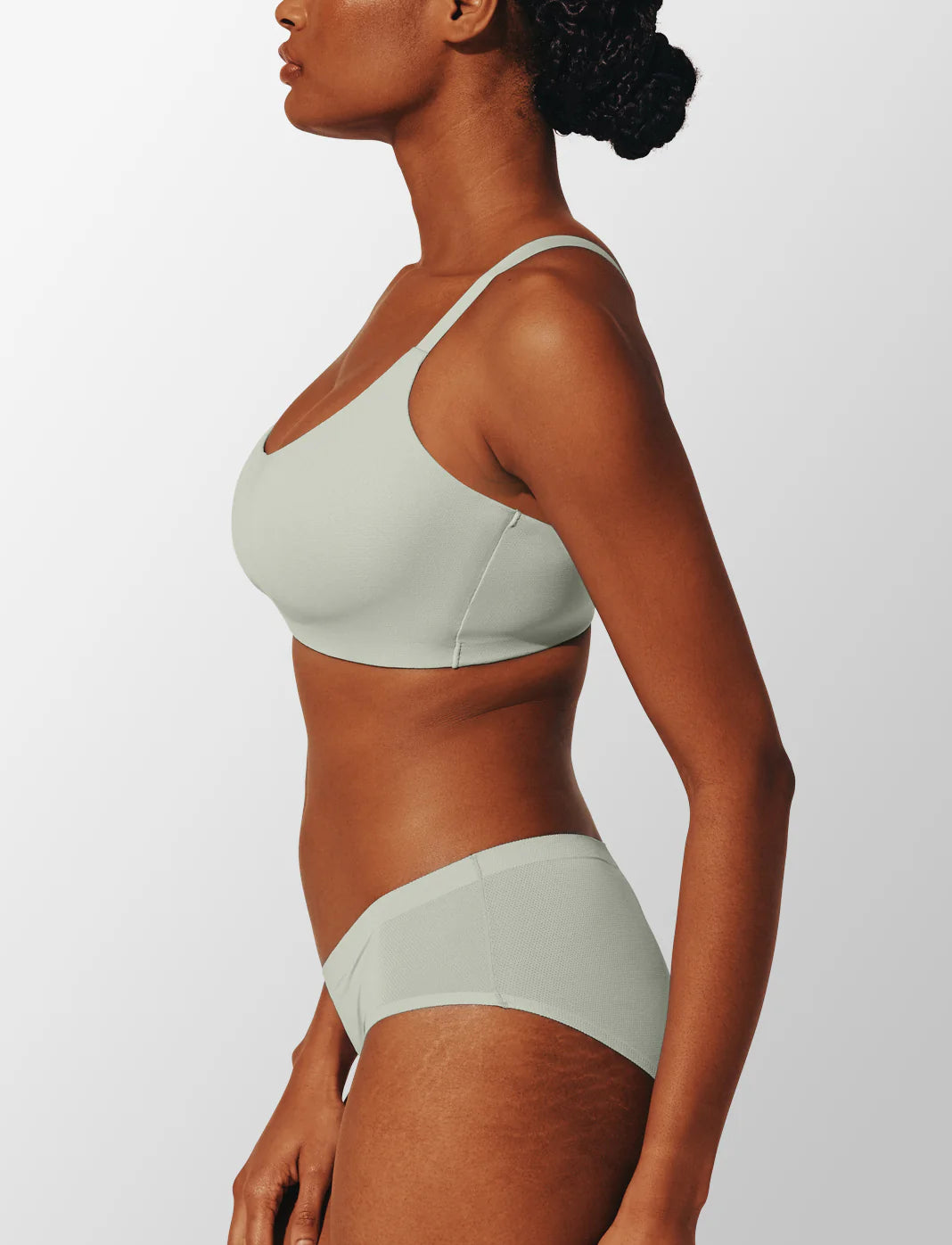 Thermoregulating TempSync™ Wireless Bra